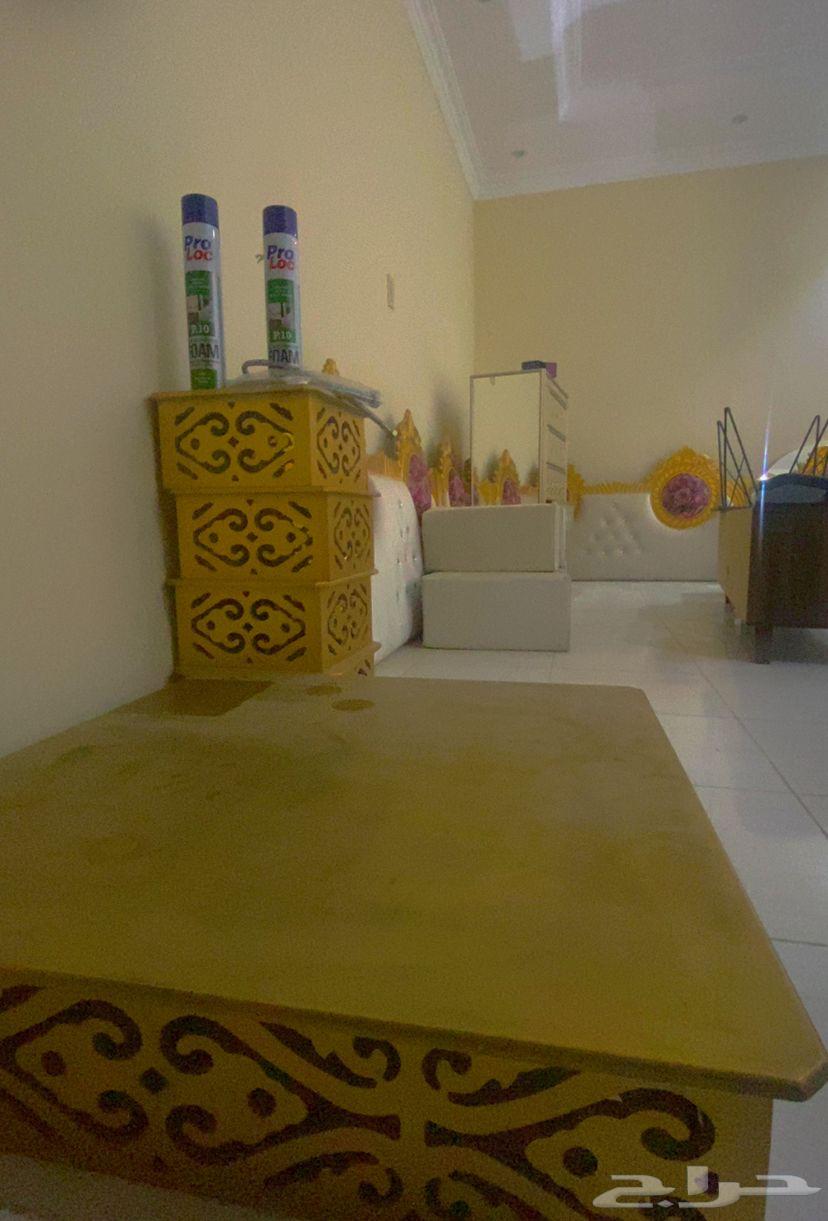 مجلس مساند بدون الفرشة - كومدينات وتسريحات63701967444225111
