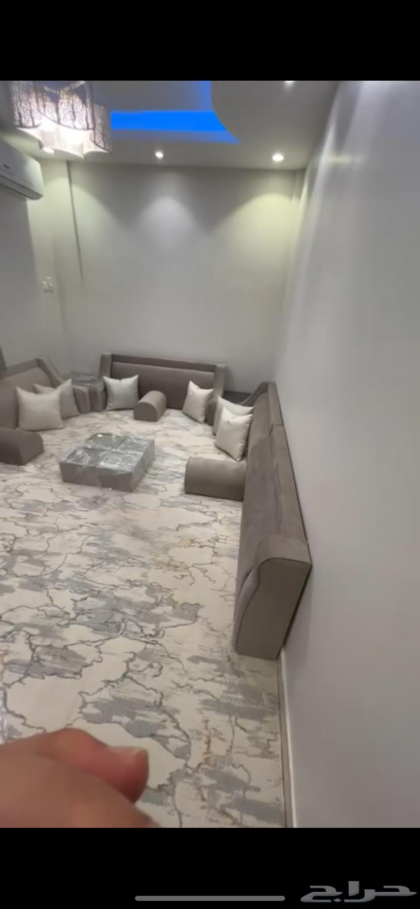 Sofa with four small tables, almost new, video for clarity63701324482947110