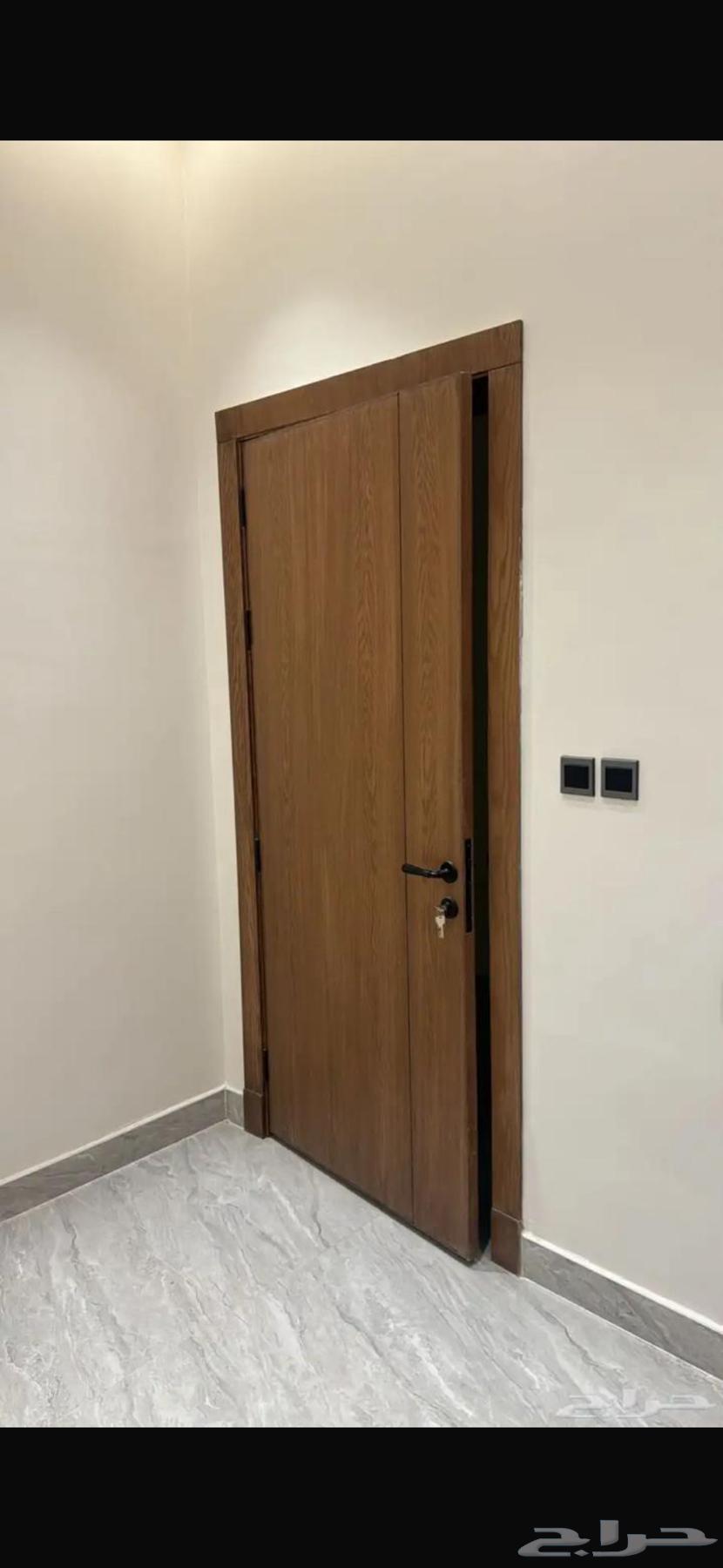 للبيع باب خشب جديد لم يستخدم ابد63703677561219110