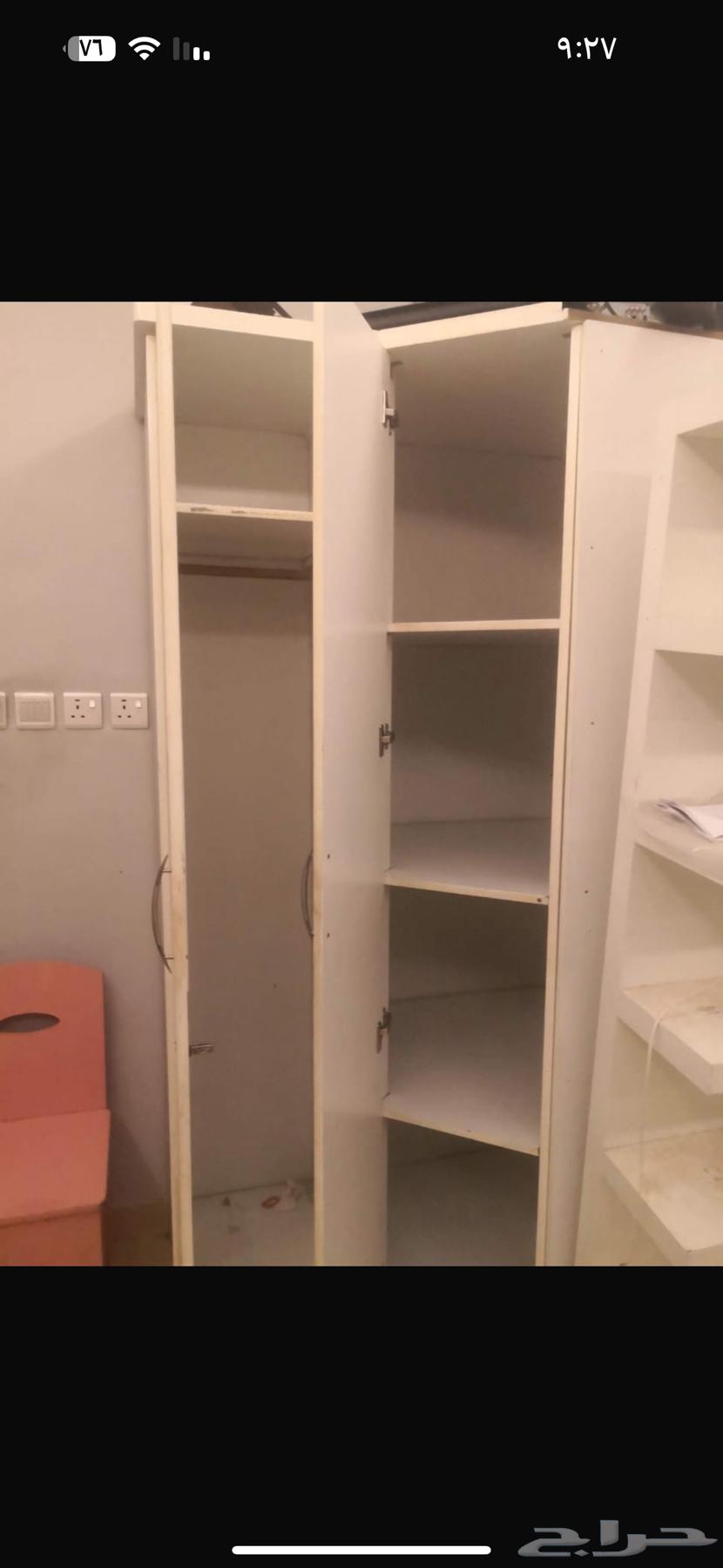 Used cabinet with no defects except the mirror, as clearly shown in the picture63704657642754112