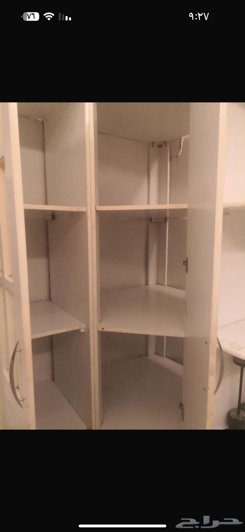 Used cabinet with no defects except the mirror, as clearly shown in the picture63704657642754113