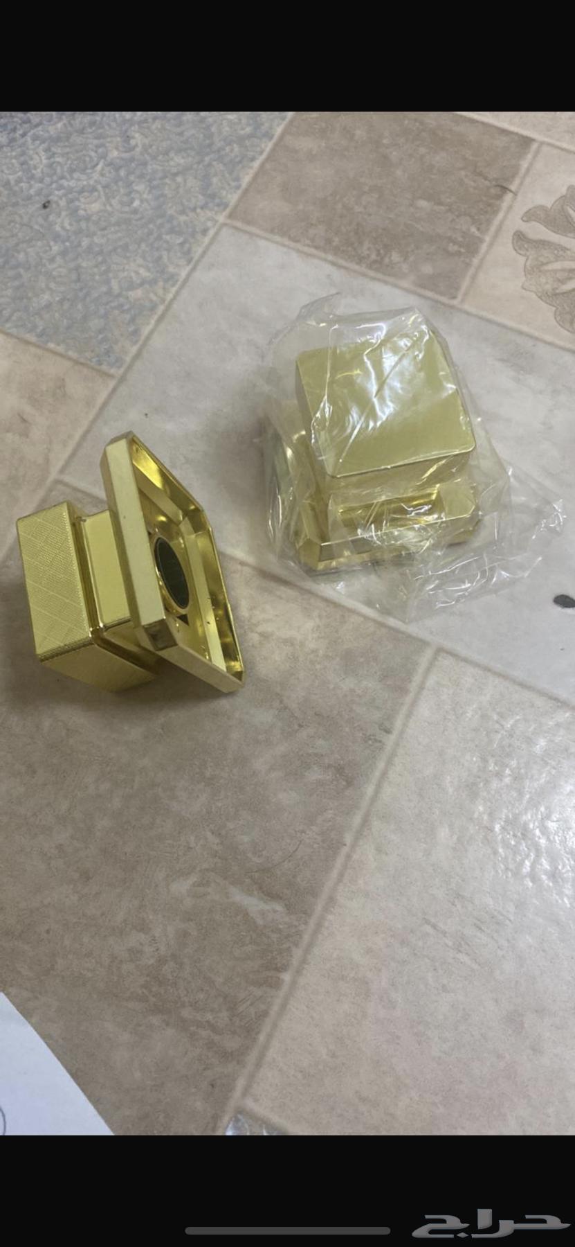 للبيع تصفيه مستودع عطورات علب وقزاز وغطيان وبخاخات منوعه63699631186689114