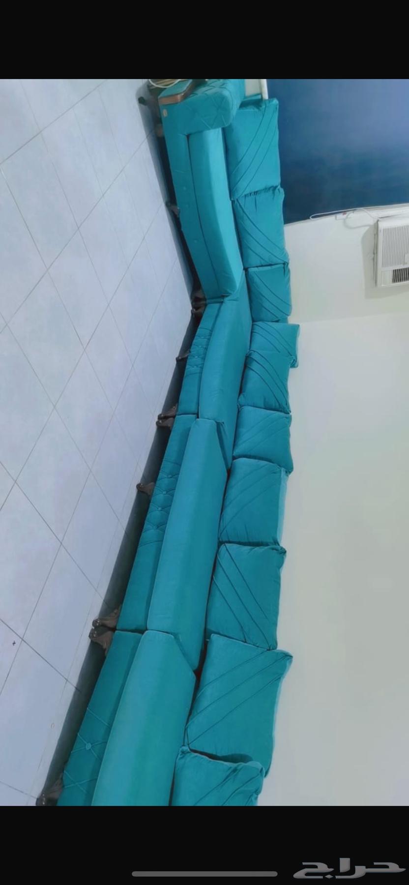 كنب للبيع مستعجل قابل للتفاوض63705752960898110