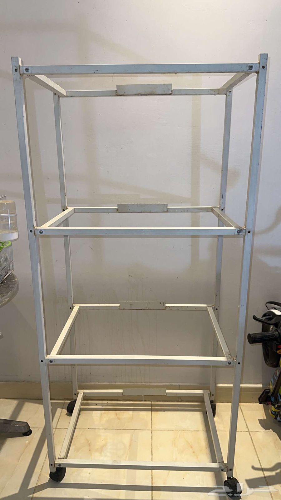 Kasco cage with Kasco stand, Macaw, and 601 stand63705650601474114