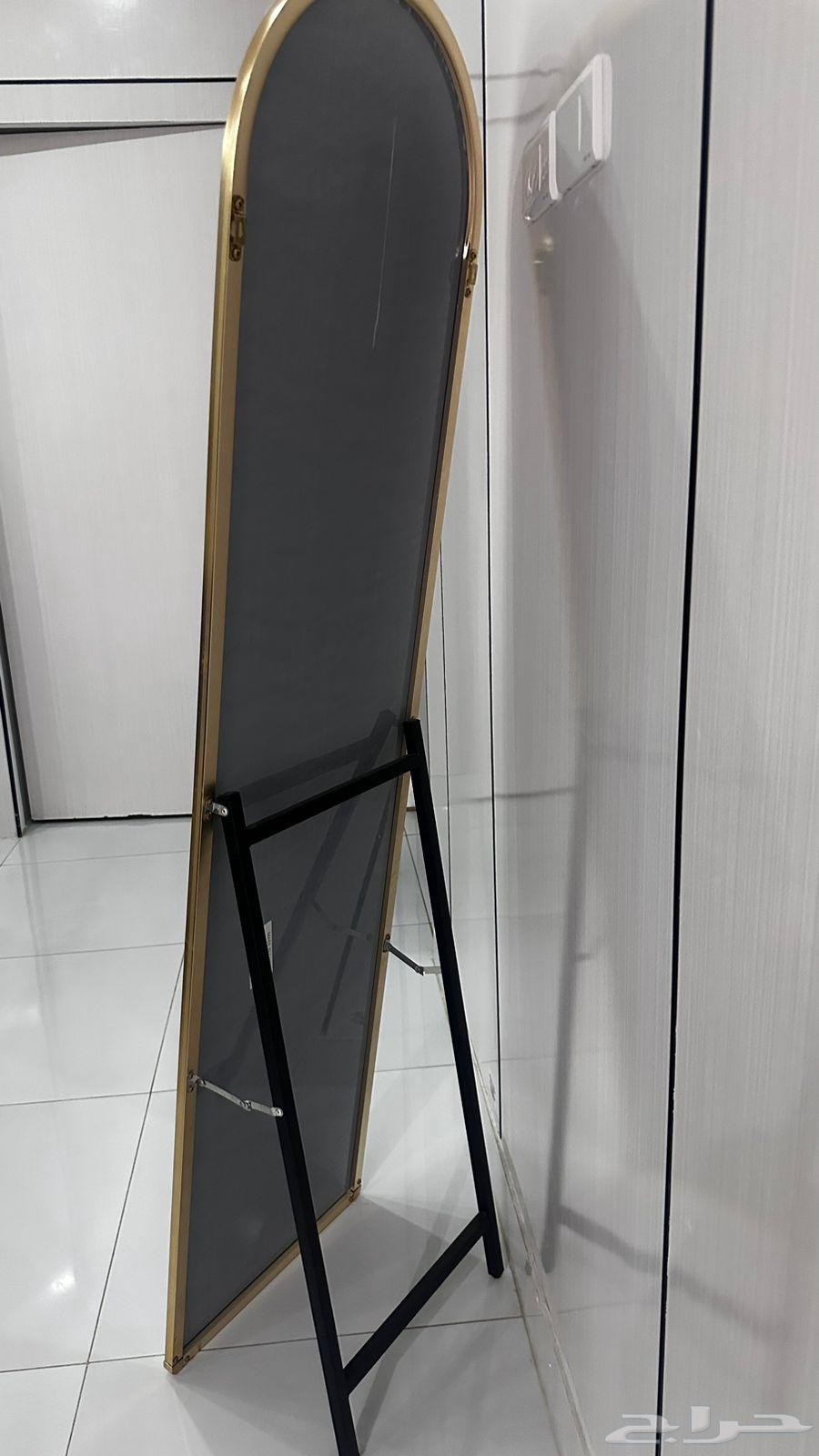 Mirror63699533908483111