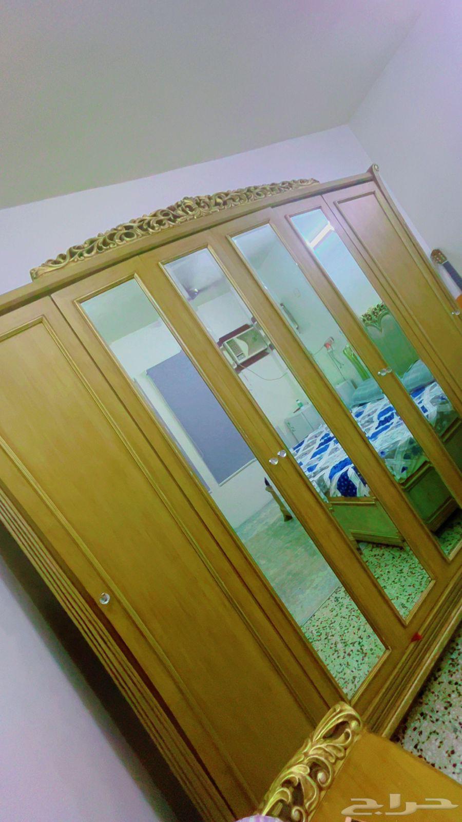 غرفة نوم كاملة كبيرة للبيع المستعجل 650 السعر نهائي63701126036225110