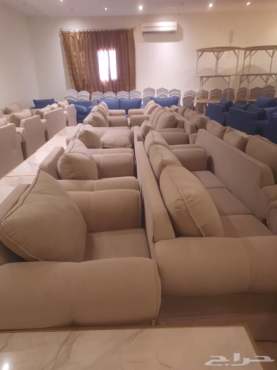 There are multiple sets for sale, almost new and never used63703767335169112