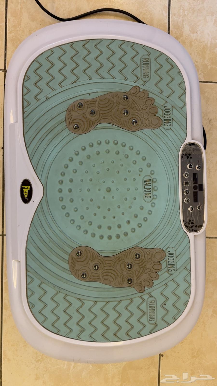 Exercise device63706299851649112