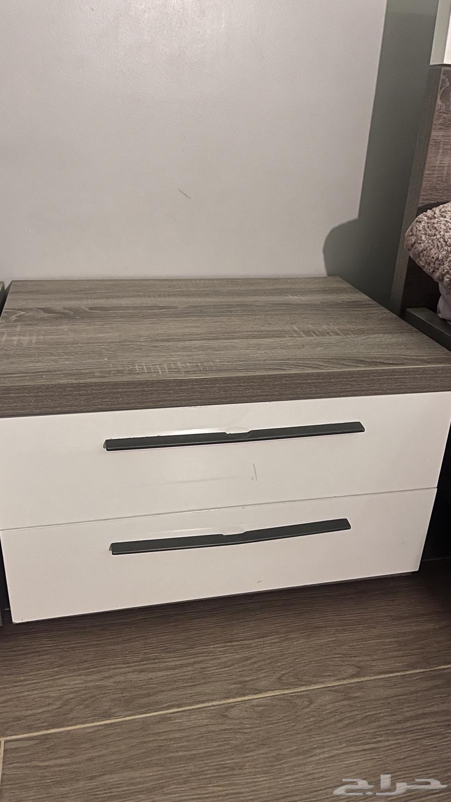 Bed and Wardrobe63716952944515112