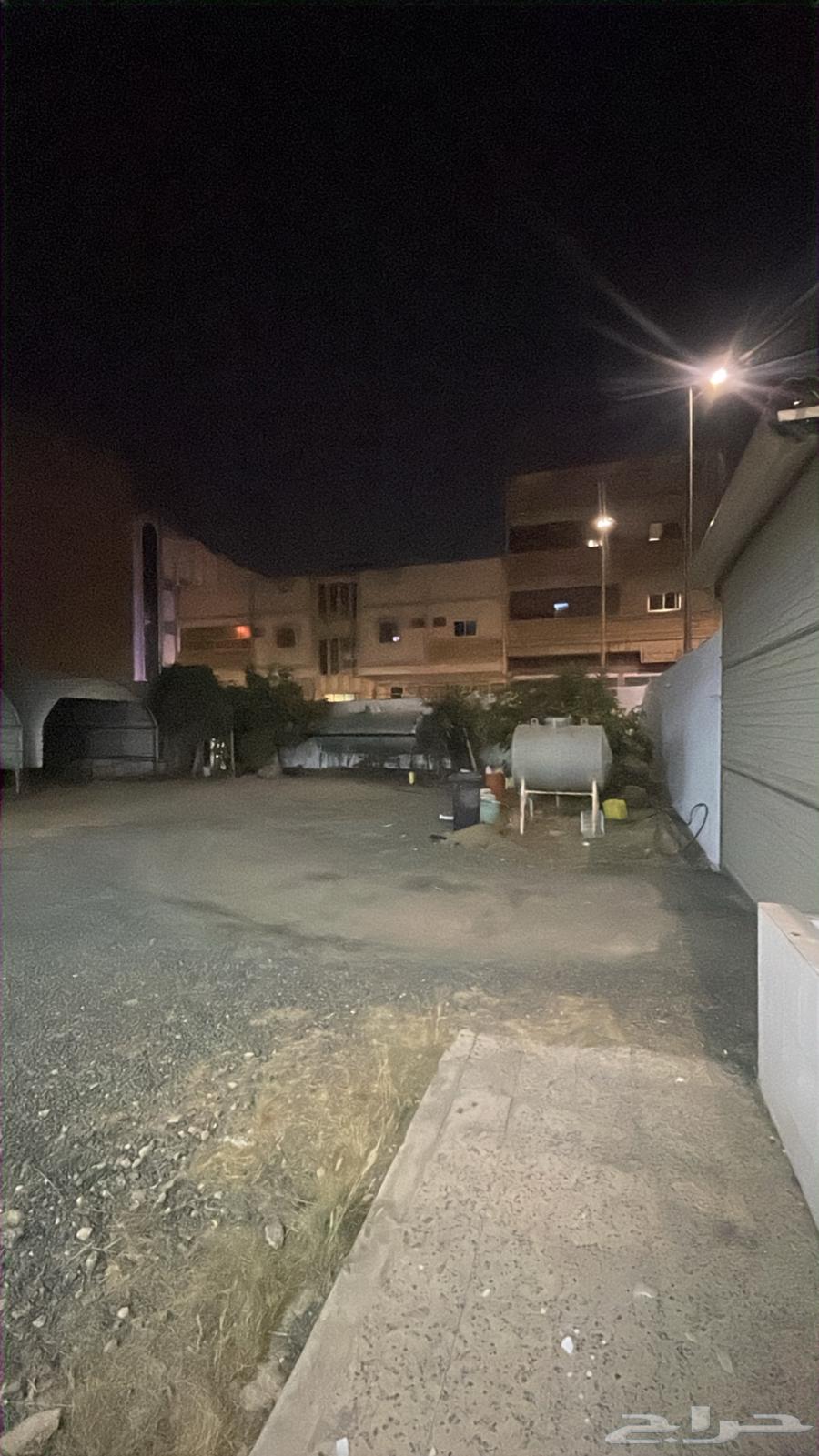 Building with courtyard for sale in Nakhb63611907052546113