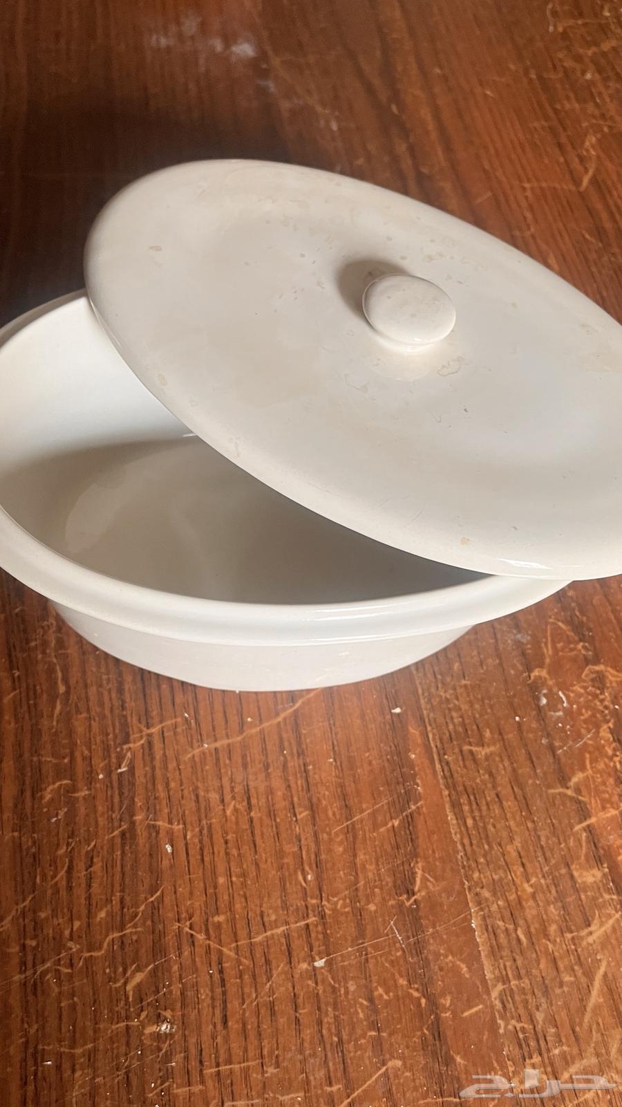 Many cups and containers, 50 riyals, Salman63709022699138114