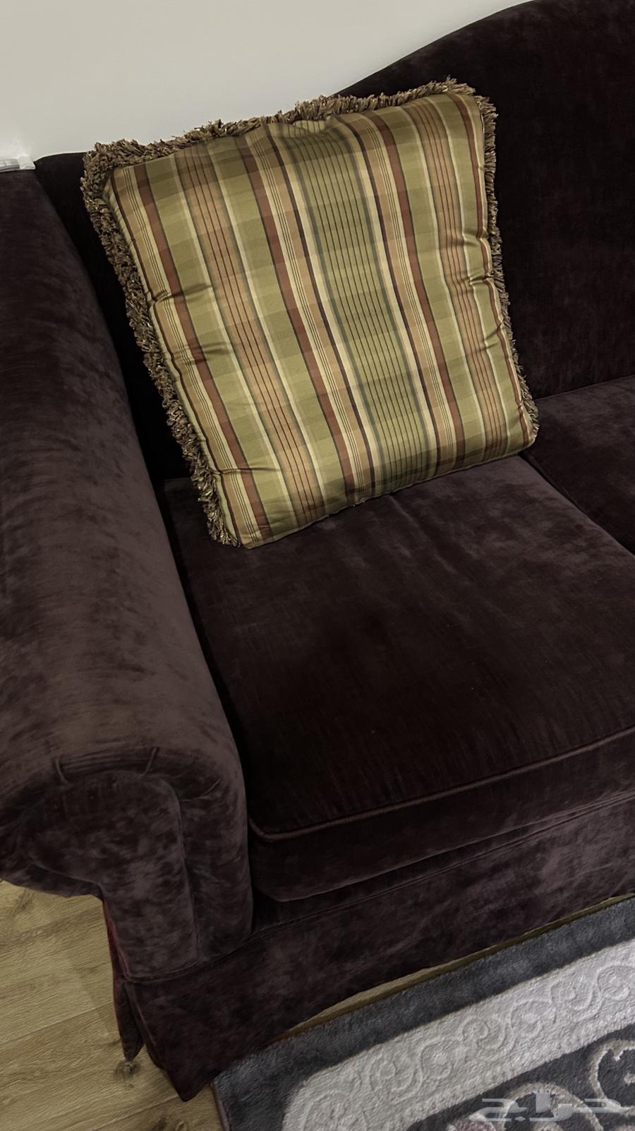 For Sale: Elegant American Style Sofa, Very Clean Usage and High Quality63708931942018114