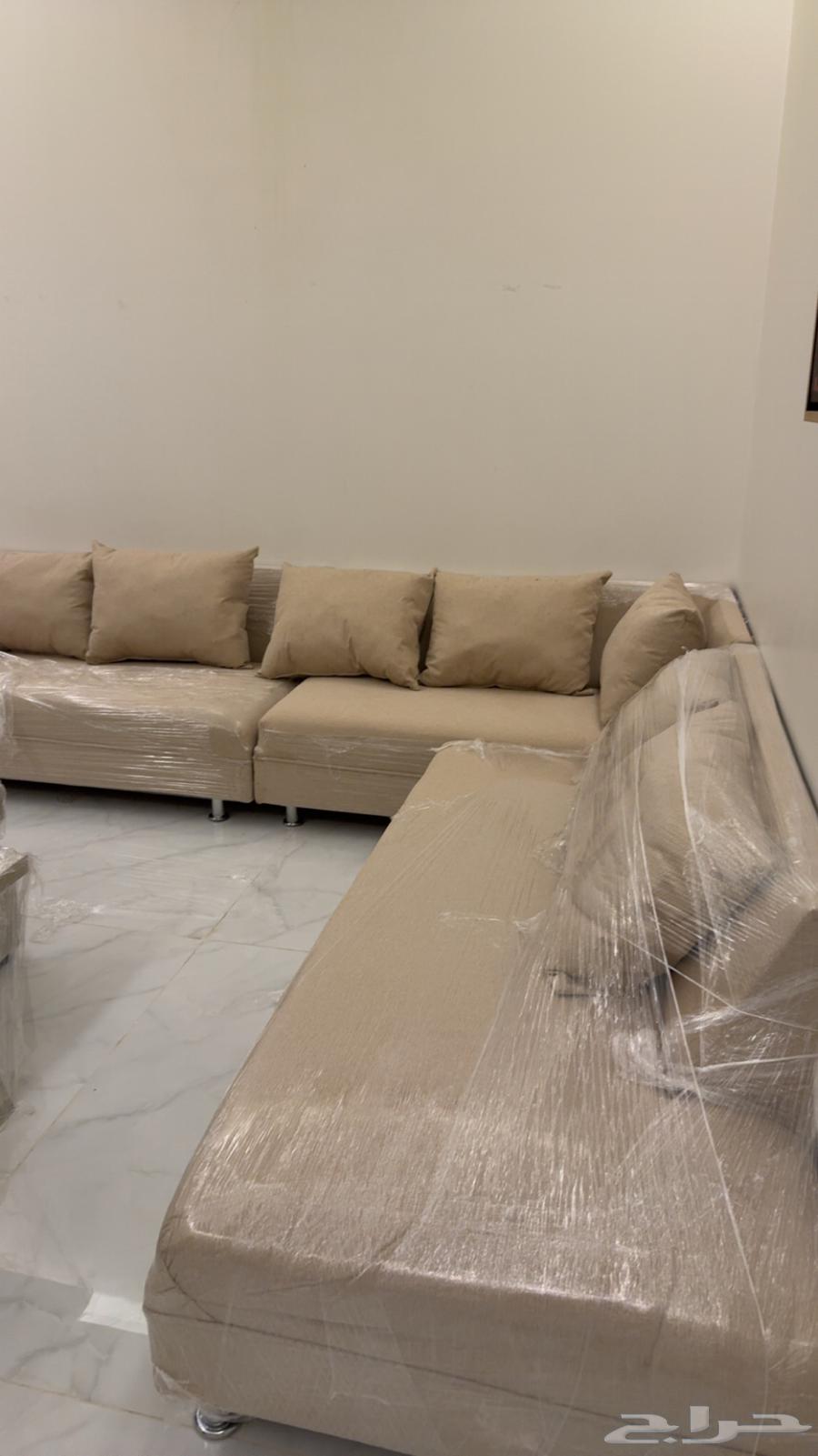 طاولات قهوه وخدمه وكنب 2 ونص في 3 للبيع63712035720835112