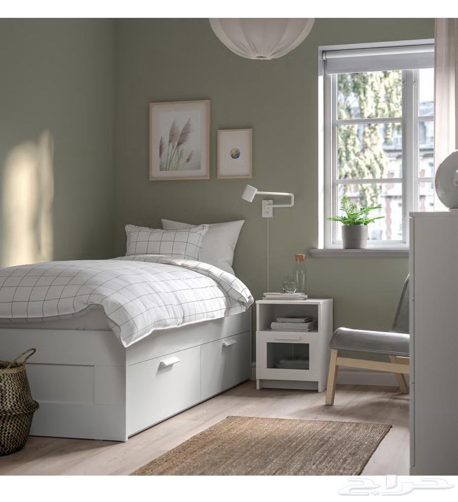 Ikea bed with drawers (new, used only 7 months), size 90x20063715928286466113
