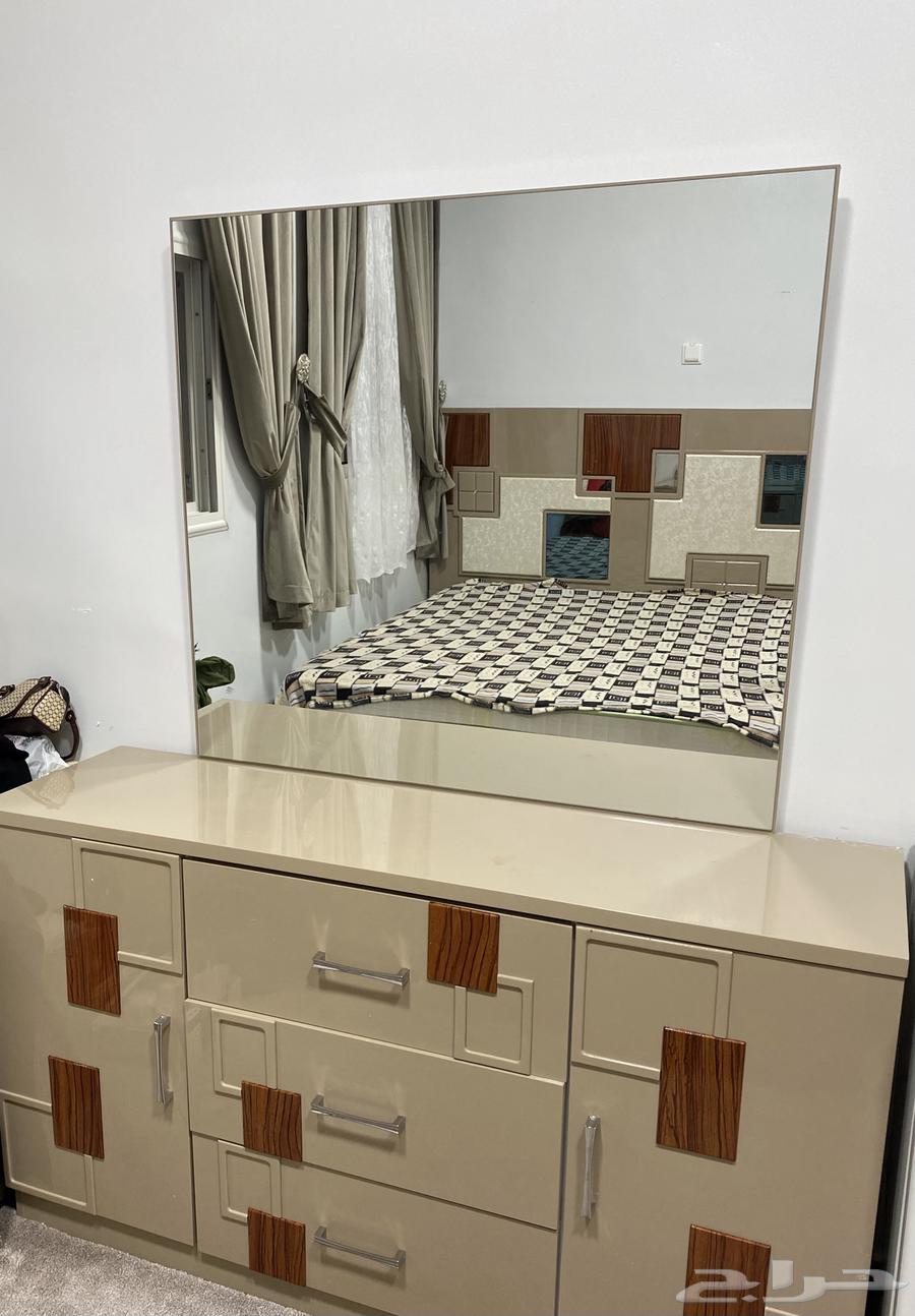 غرفة نوم شبه جديده وكنب وفرن63713962164609112