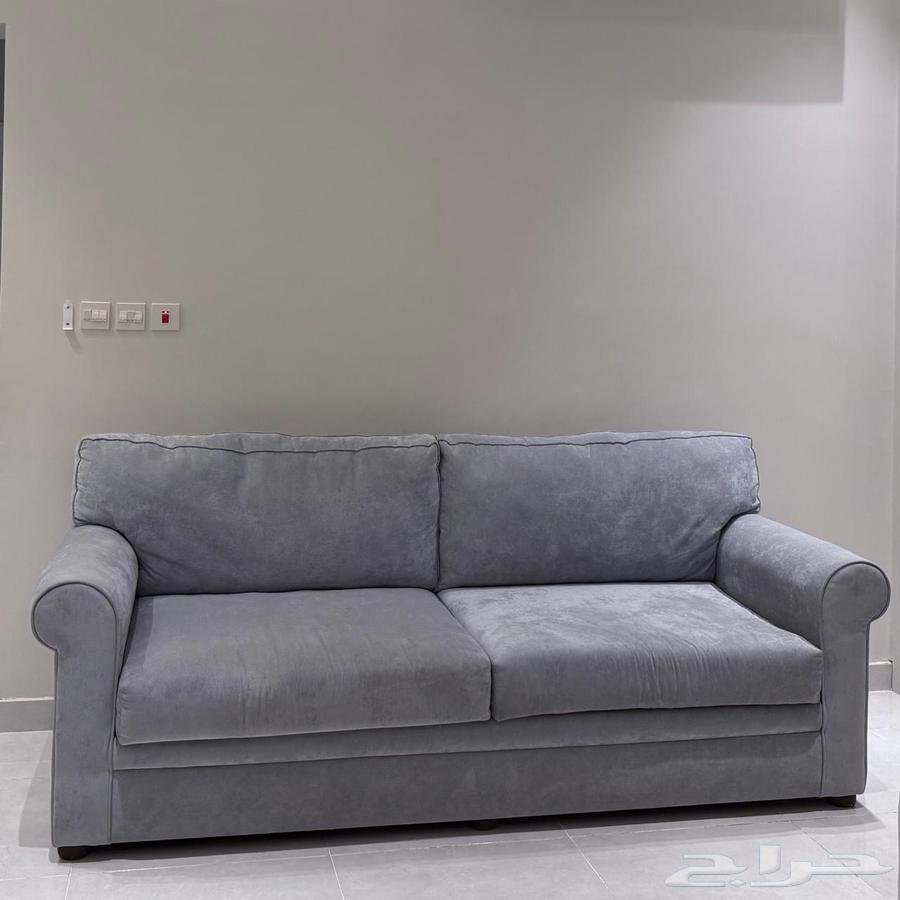 Selling a sofa in excellent condition, daily use, well maintained63709654573057111