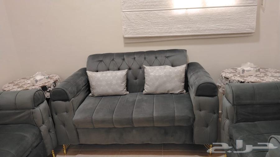 طقم كنب و نجف كريستال للبيع63712579827202112