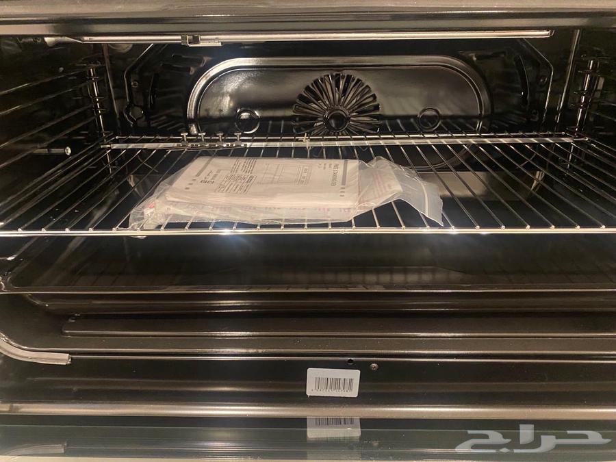 New oven, unused, in its original box with warranty63708931809153110