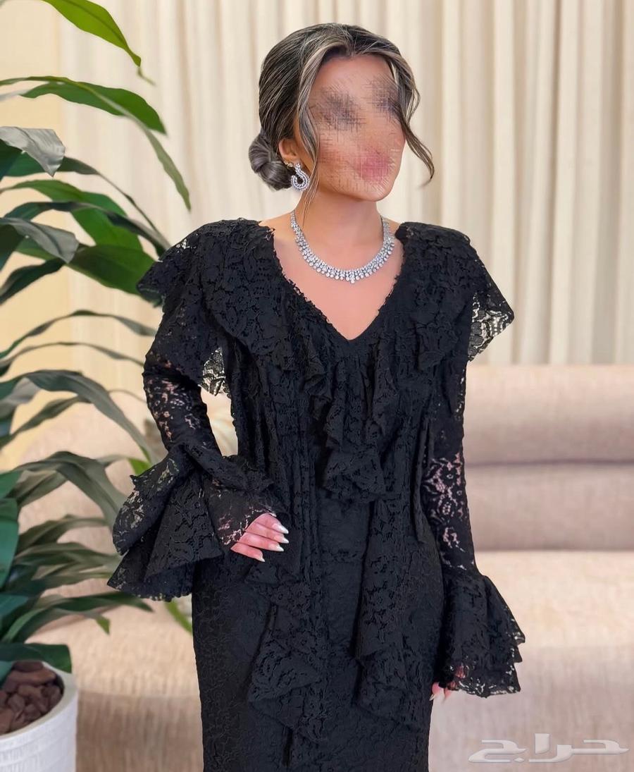 فستان جميل وانيق وجديد لم يستعمل ..63715193257089111