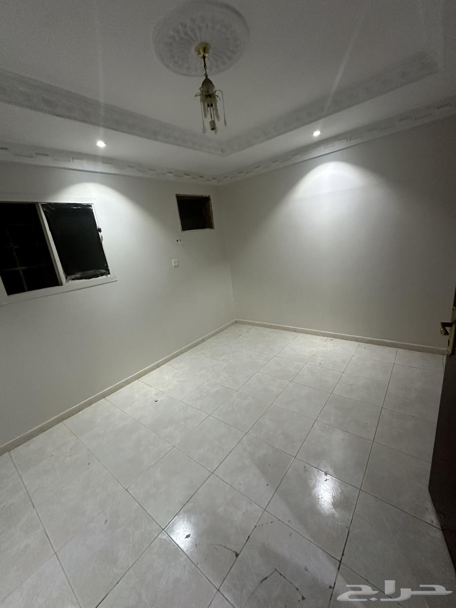 للايجار غرفتين وصاله حى اشبيليه 27 الف63379994464771112