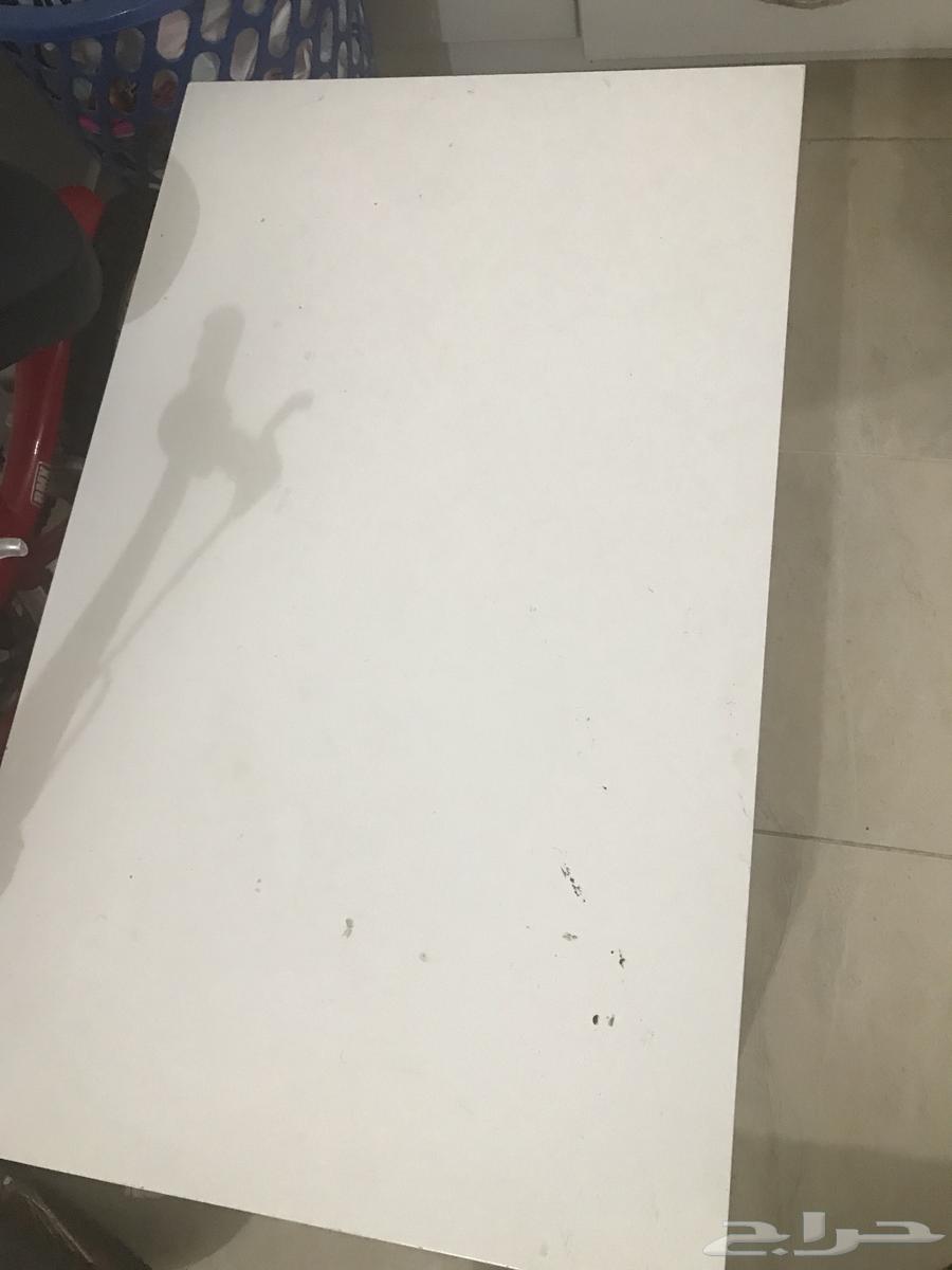 فرشه و طاوله للبيع63709022545537113