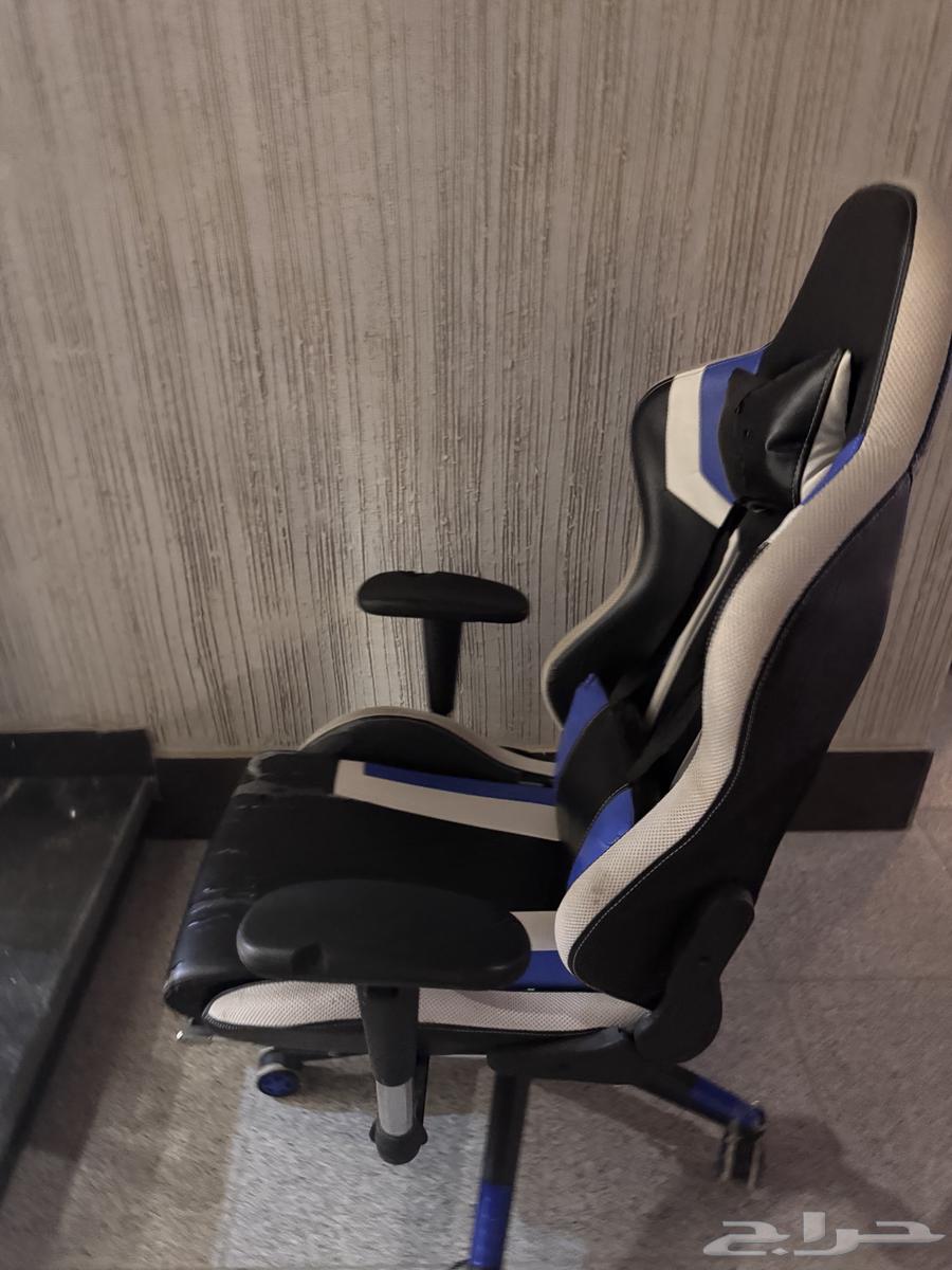 Two gaming chairs for sale63714334803458114