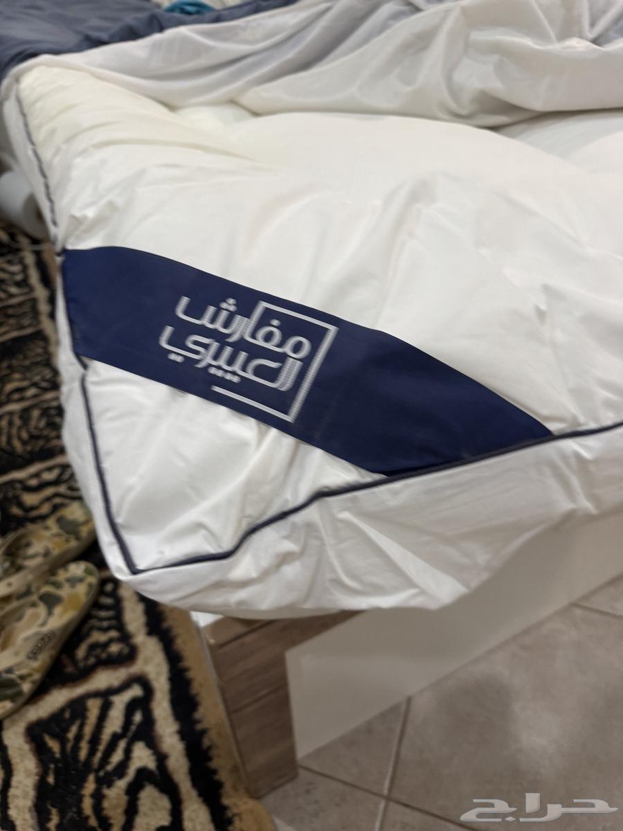 لباد رويال فندقي من مفروشات العبيري63709194534658111