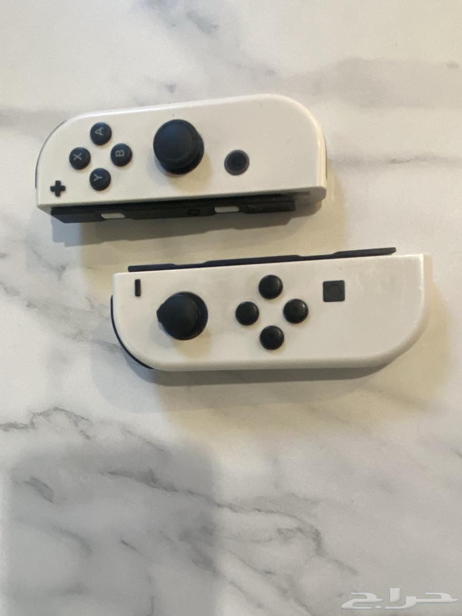 Nintendo with all its accessories and three additional games63712035736578113