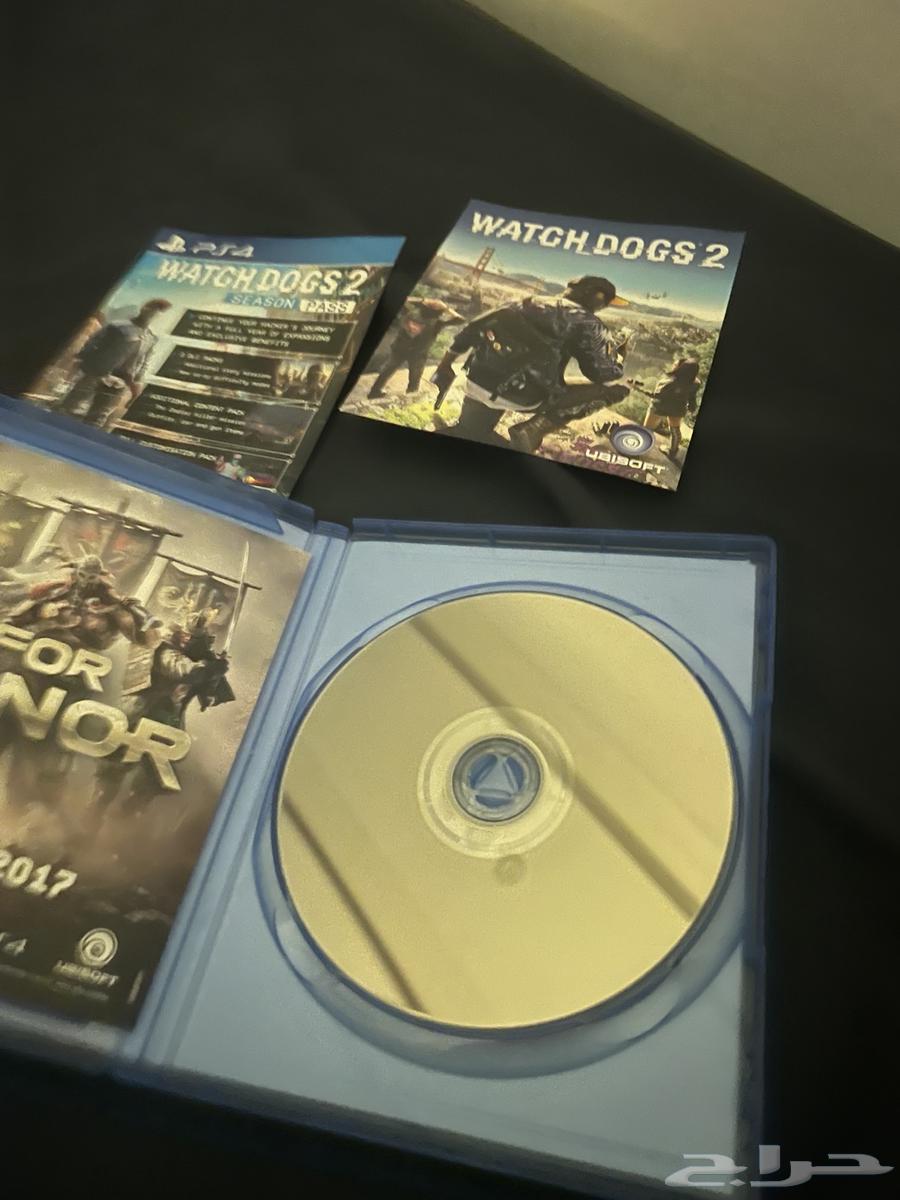 Spiderman 2 tape and Watch Dogs 2 tape, both in perfect condition without scratches63708038560002110