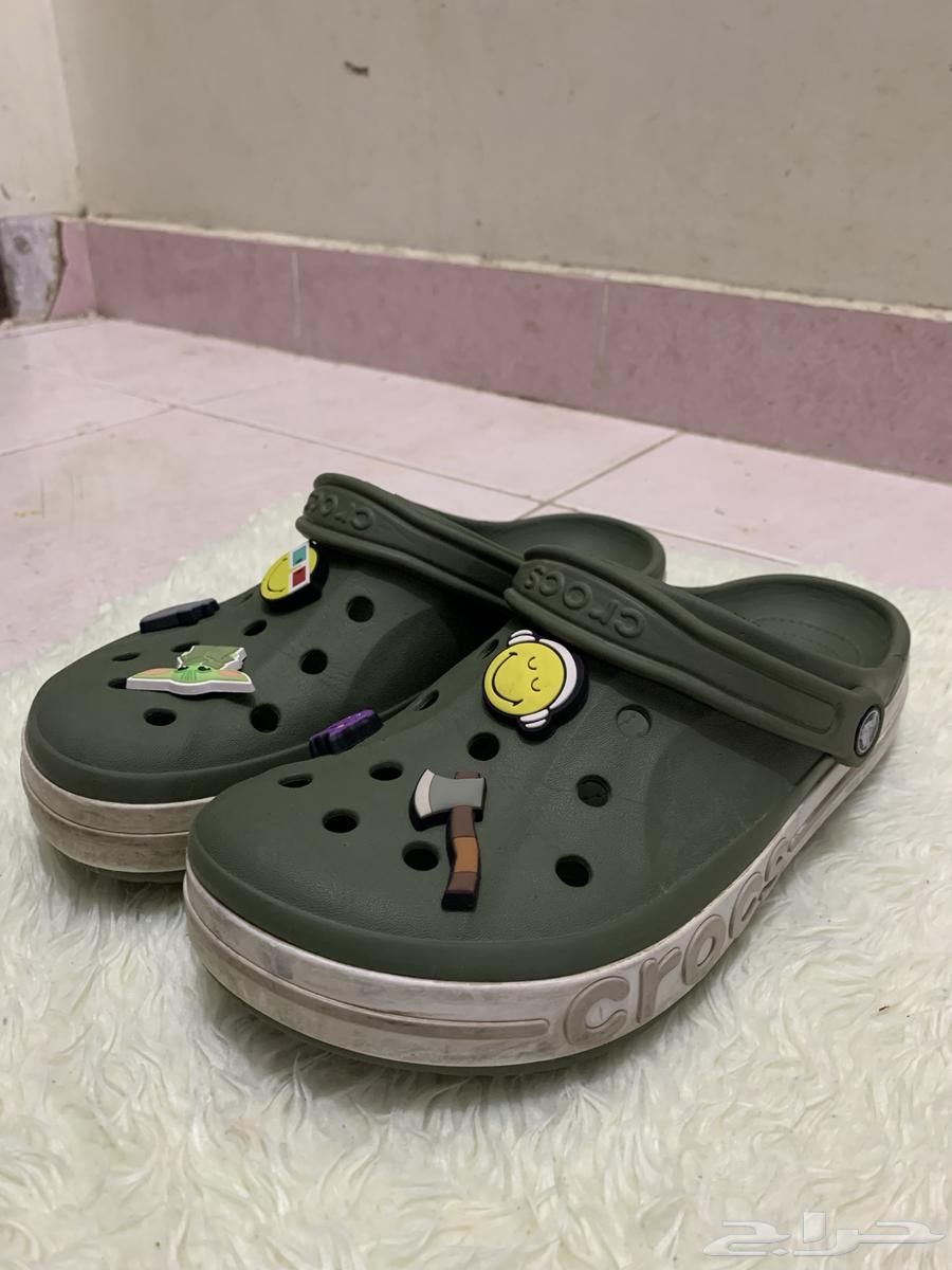 CROCS green shoe with stickers, used but clean63707400586882111