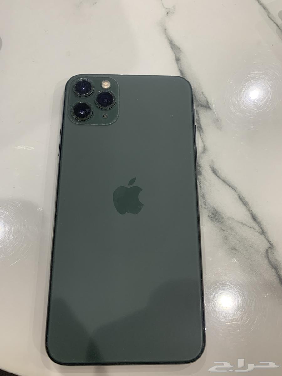 iPhone 11 Pro Max with replaced screen, back, and battery, phone is working63714615543938110