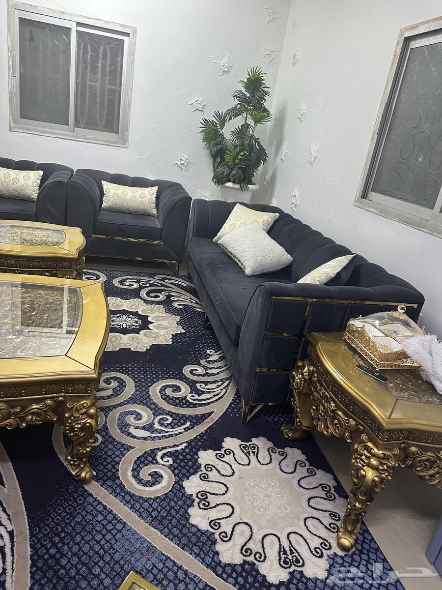 كنب مع الطاولات للبيع63709022419459111