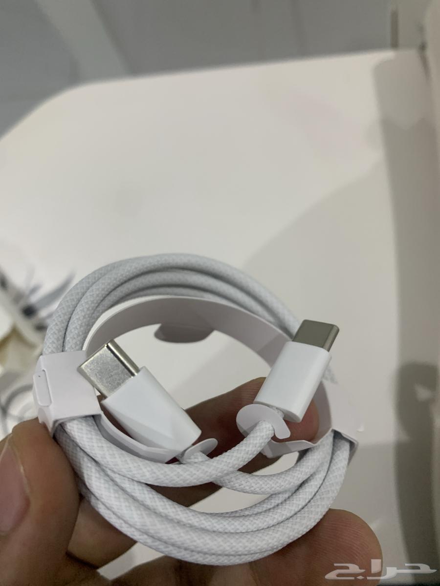 شاحن ايفون 1663716107132801112
