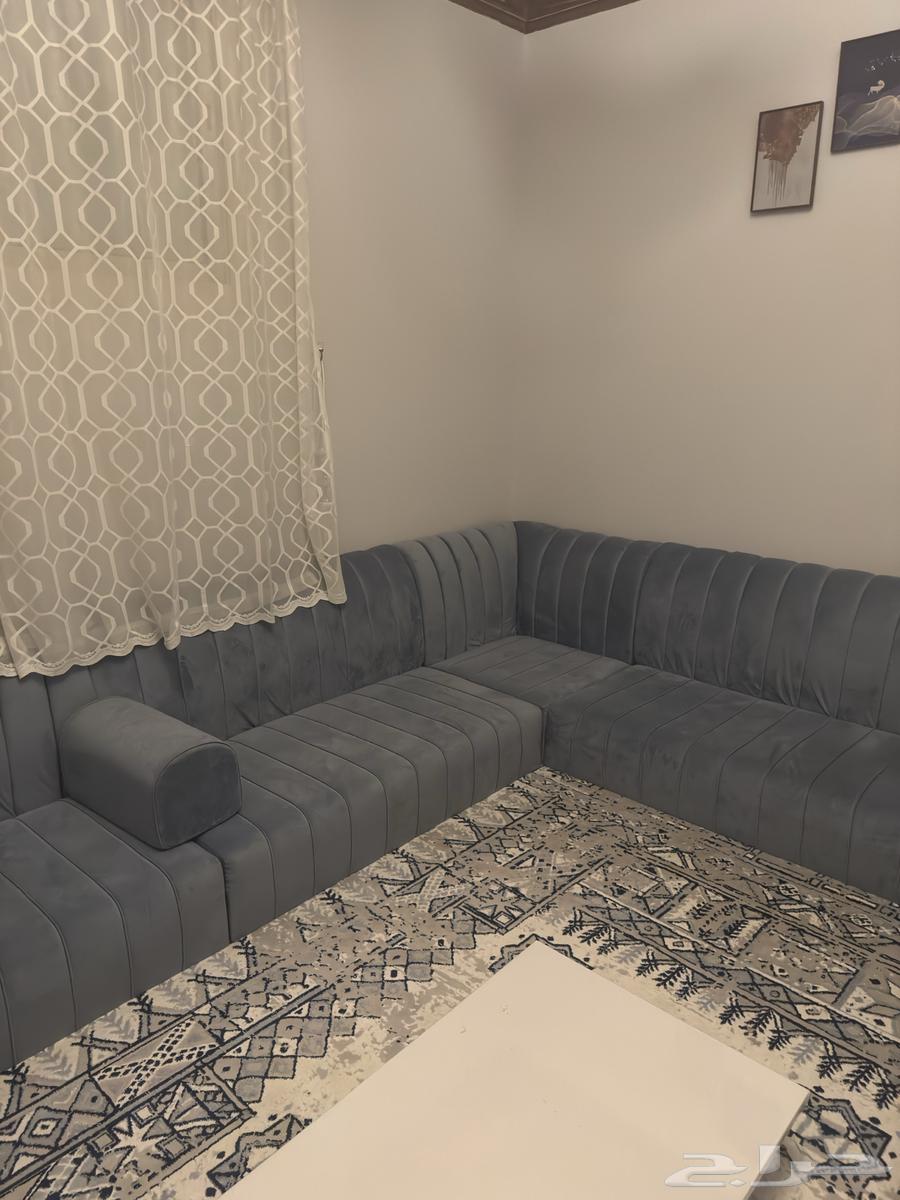 مجلس نظيف وكبير63707584218626110