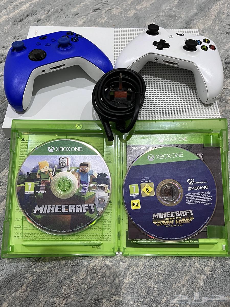 اكس بوكس ون مع شريطين63706474948611111