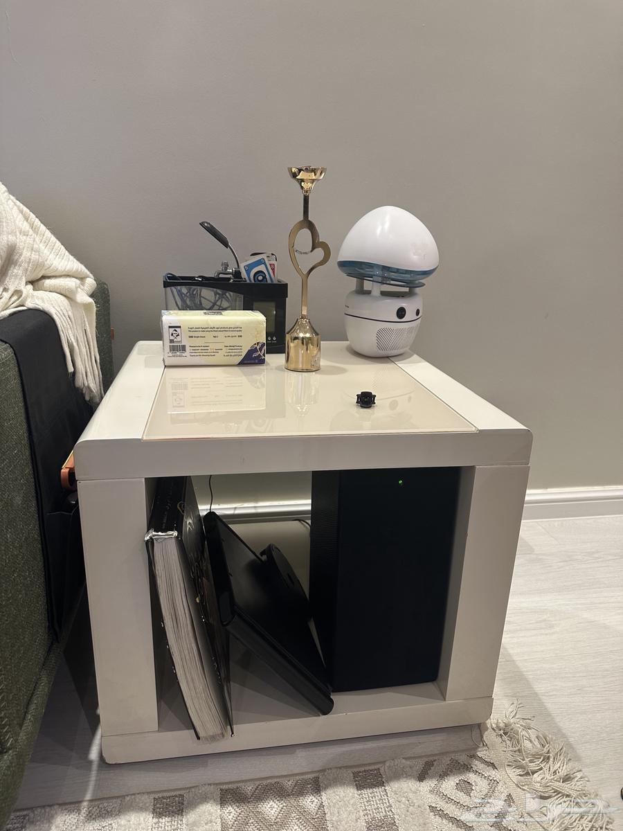Television or coffee table with two side tables, Taif63711767716353111