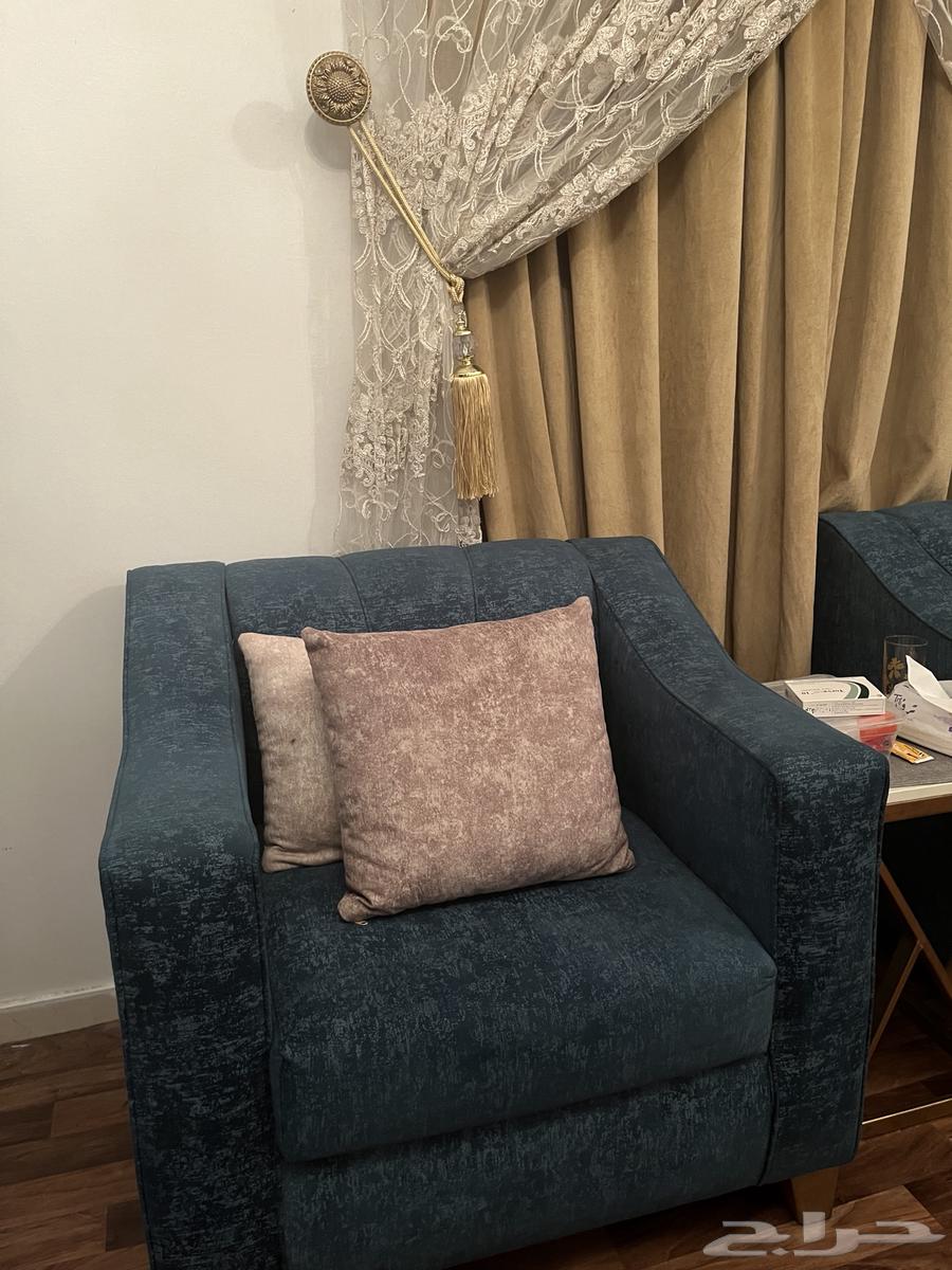 5-piece new sofa set used for only two months, reason for sale is relocation63708396609538111