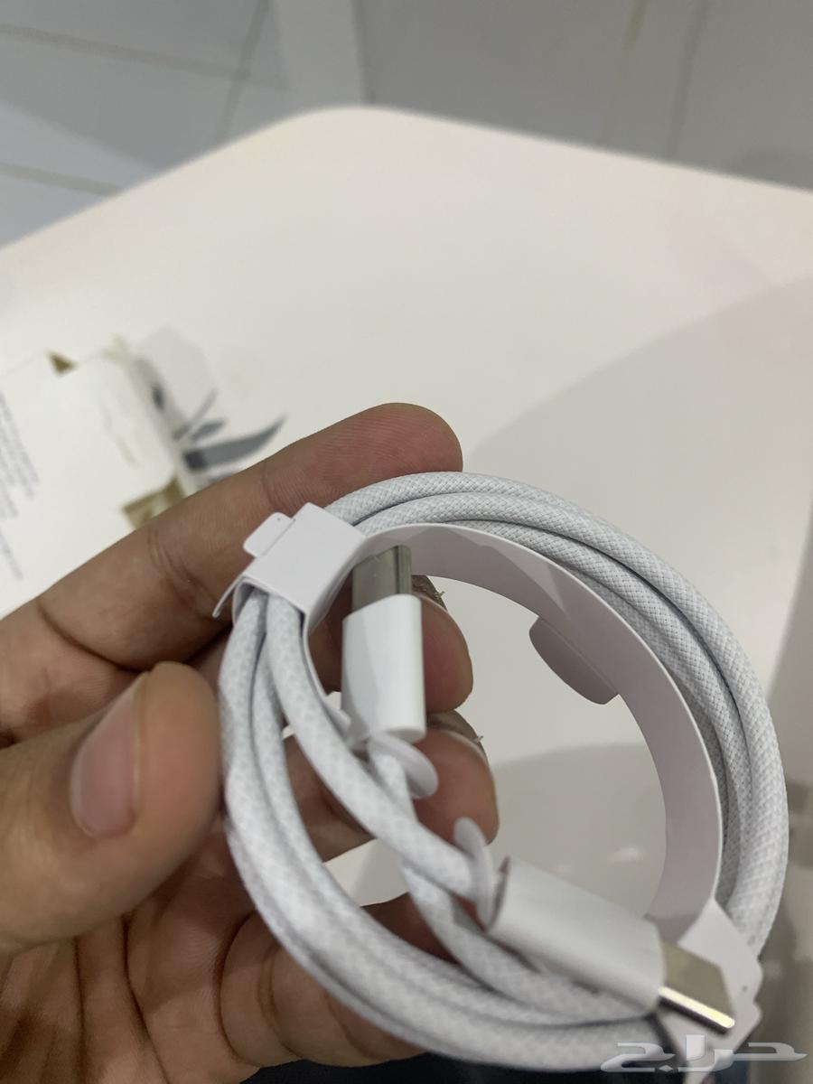 شاحن ايفون 1663716107132801110