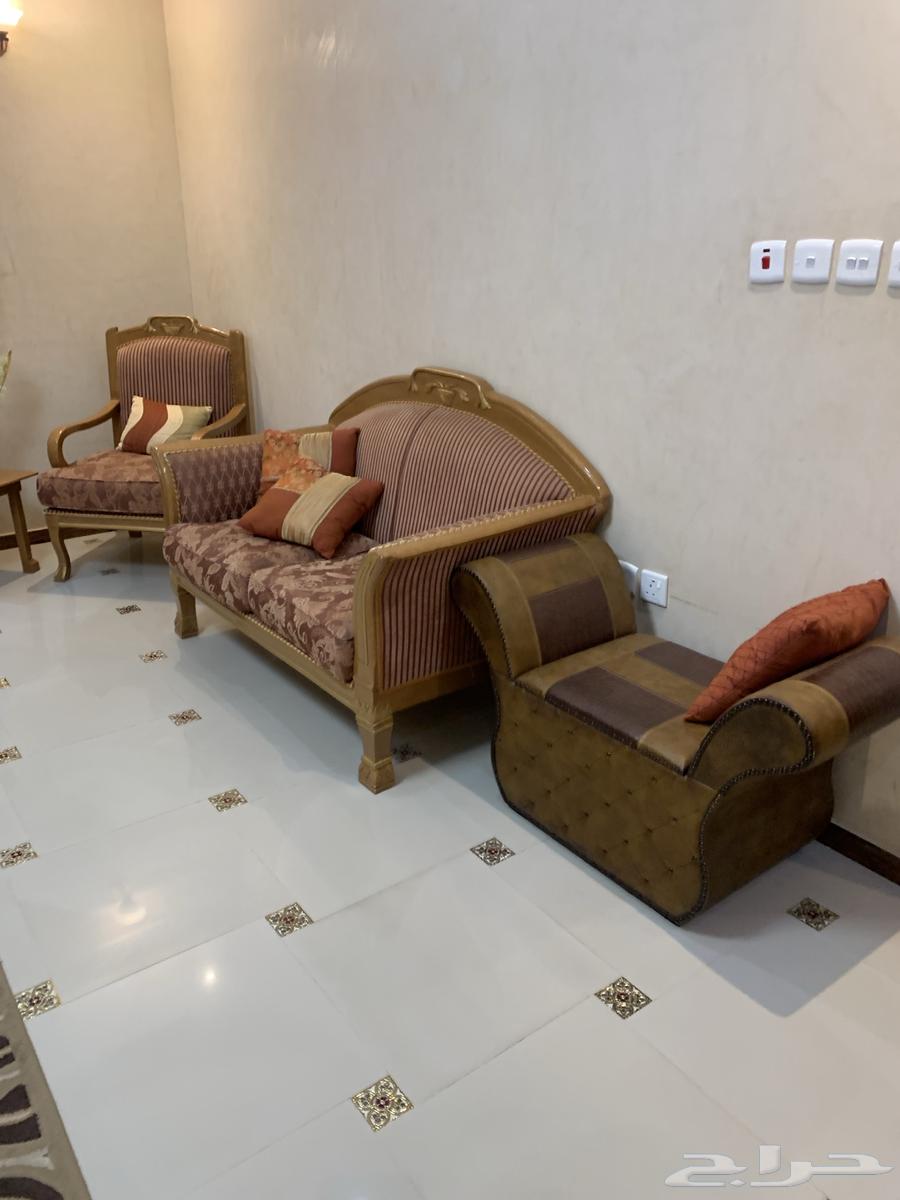 كنب للبيع مع طاولاته63712671980673110