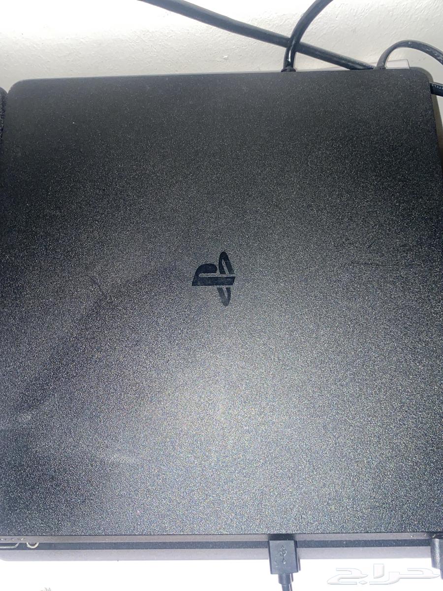 Sony 4 clean without scratch with original controller and FIFA24 euro version tape63708396249985112
