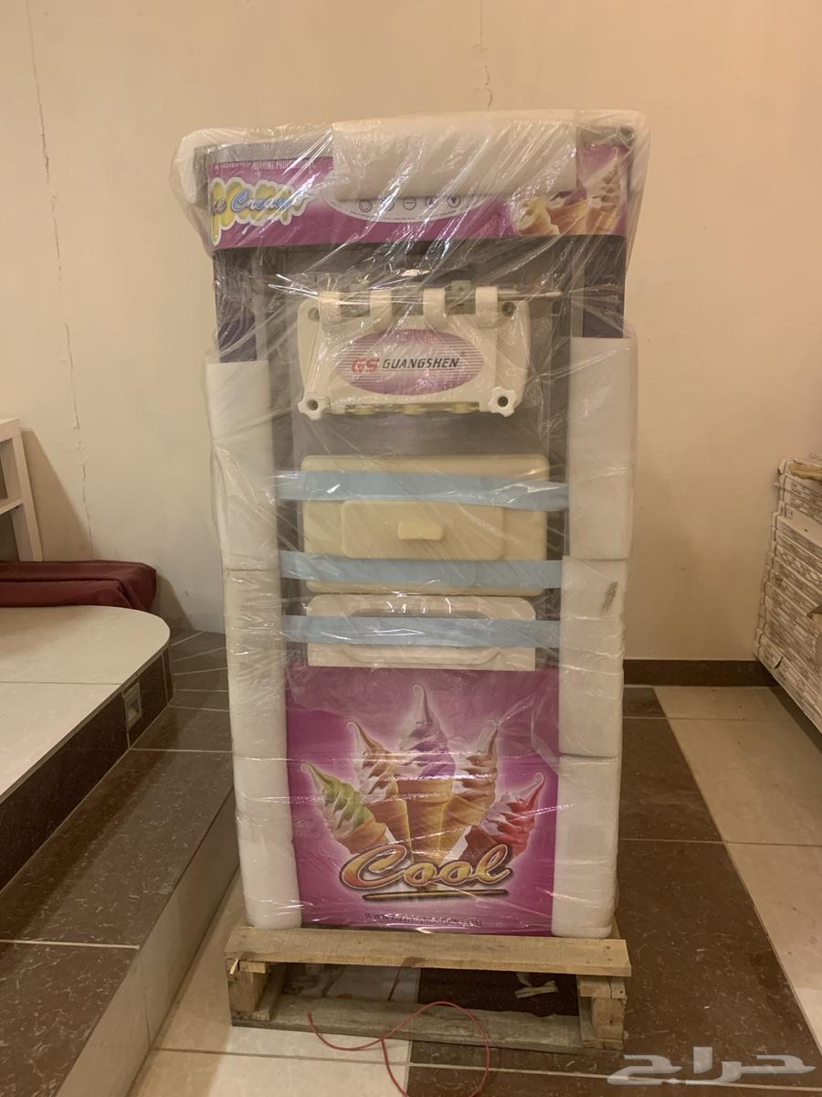 Ice Cream Machine (New)63715928333827110