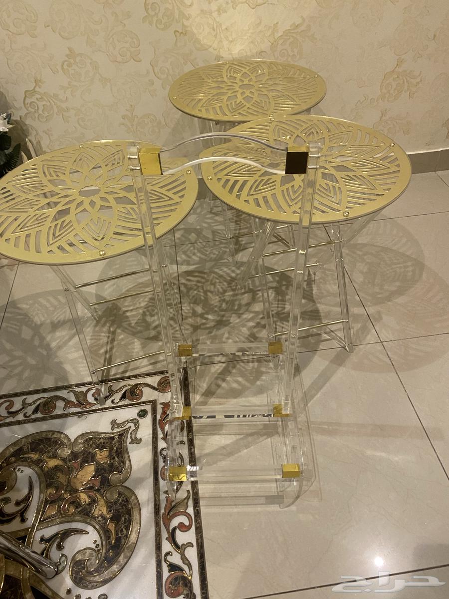 طقم اربع طاولات اكريلك نظيفه مافيها خدوبش63717144019585111