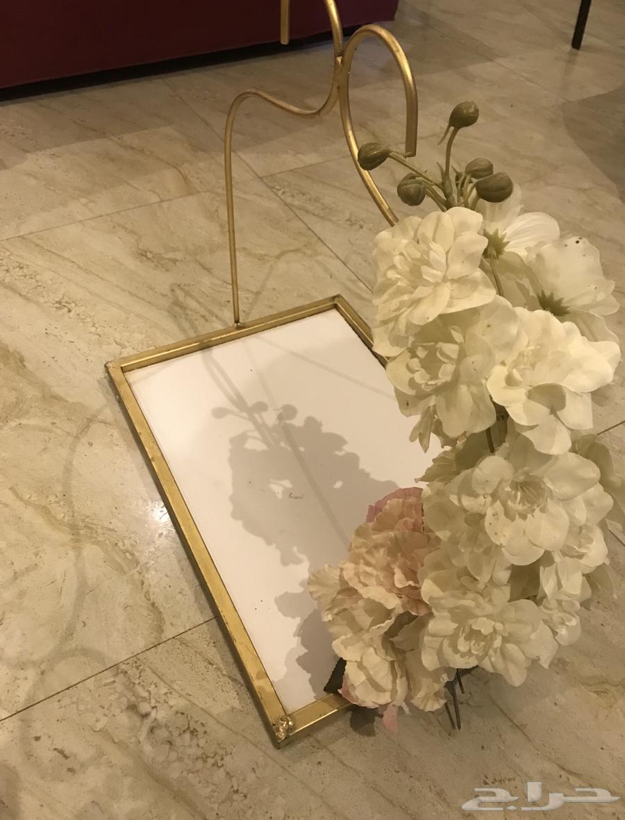 Golden serving stands and tables for sale63710589399937110