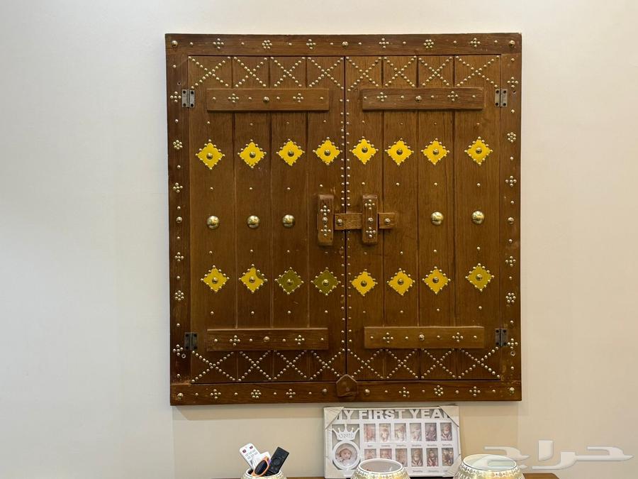 مجلس تراثي شعبي نظيف جدا للبيع مع طاولة بلياردو63711319551363114
