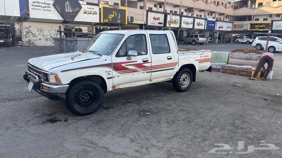 هايلكس 97بانزين دفتر منتهي سنتين وشهرين63781368298754113