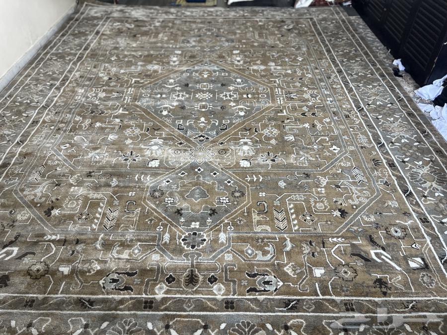 Selling a new Roushan carpet, large size 12 meters, medium 4 meters, small 3 meters63713300093954110