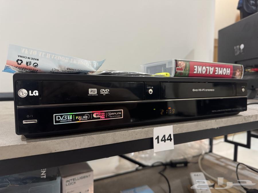 (تم البيع) جهاز فيديو LG كومبو (VHS) (DVD) - بند (144)63716278948994114