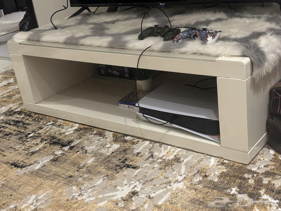 Television or coffee table with two side tables, Taif63711767716353110
