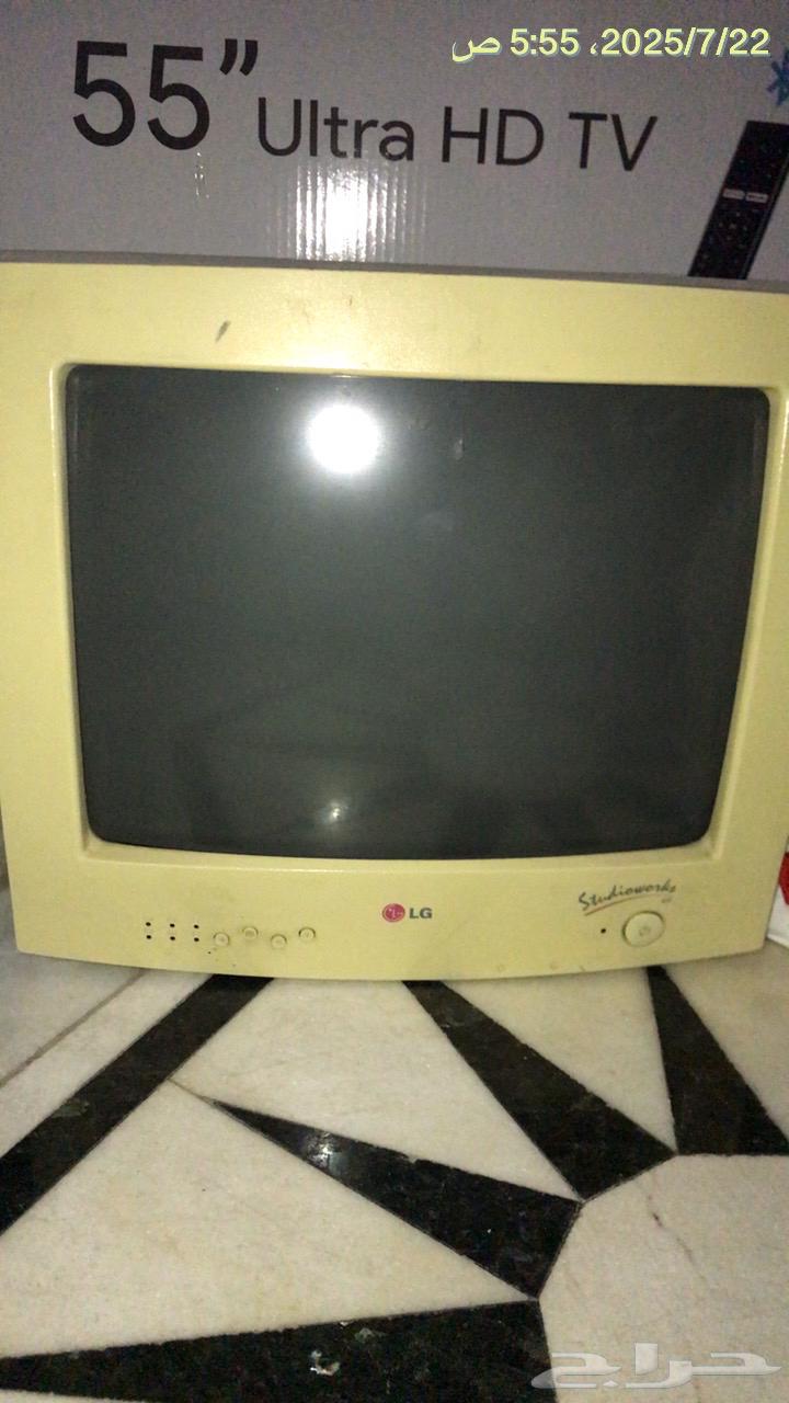 LG computer screen63711856211458111