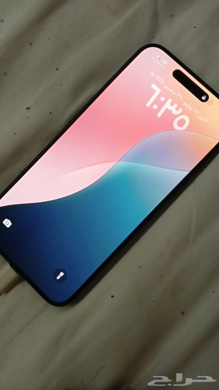 iPhone 15 Pro Max without SIM card slot, only embedded SIM63707937762306111